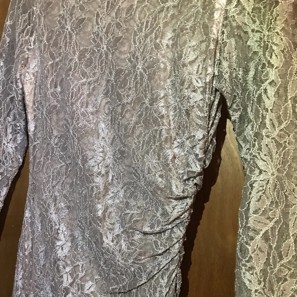 Tahari Champagne Gold Shimmering Lace Cocktail Dress 3/4 Sleeve Size 6 - Picture 5 of 9